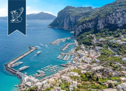 Villa for 2 450 000 euro in Capri, Italy