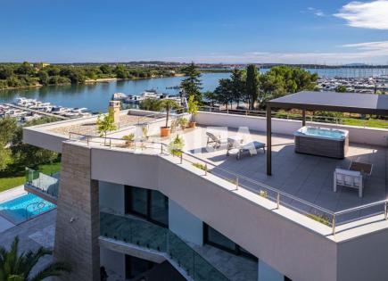 Villa for 3 800 000 euro in Medulin, Croatia
