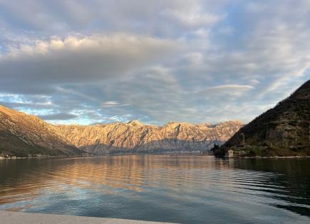 Wohnung für 182 000 euro in Kotor, Montenegro
