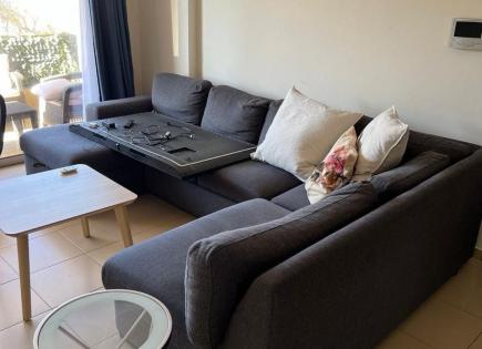 Appartement pour 1 700 Euro par mois à Mesa Geitonia, Chypre