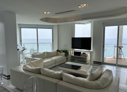 Apartment für 6 000 euro pro Monat in Germasogeia, Zypern