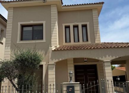 Casa para 2 600 euro por mes en Limasol, Chipre