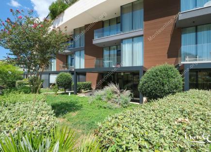 Flat for 158 000 euro in Tivat, Montenegro