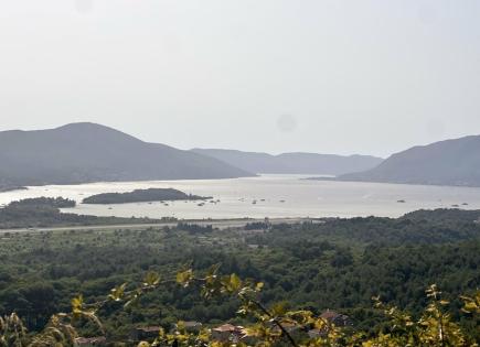 Grundstück für 1 000 000 euro in Kavač, Montenegro
