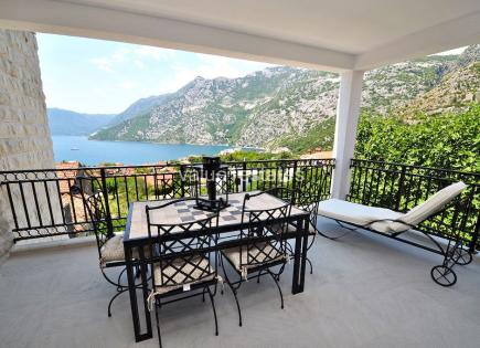Apartment für 233 900 euro in Risan, Montenegro