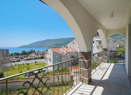 Villa for 1 200 000 euro in Montenegro