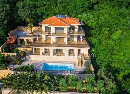 Villa für 1 700 000 euro in Budva, Montenegro