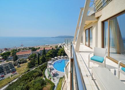 Apartment for 365 000 euro in Becici, Montenegro