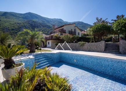Villa for 950 000 euro in Kotor, Montenegro