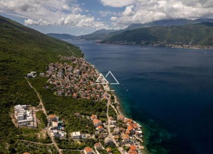 Villa for 1 800 000 euro in Krasici, Montenegro