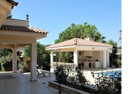 Villa para 900 000 euro en Limasol, Chipre