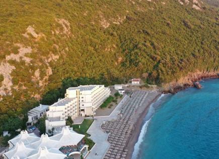 Grundstück für 2 168 969 euro in Chan, Montenegro