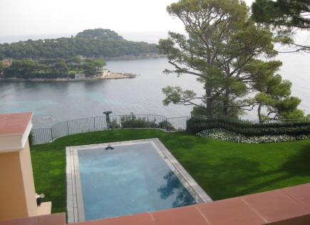 Villa a Saint-Jean-Cap-Ferrat, Francia (prezzo su richiesta)