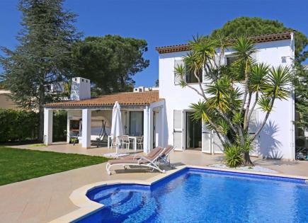 Villa per 1 670 000 euro a Villeneuve-Loubet, Francia
