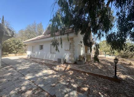 Land for 620 000 euro in Parekklisia, Cyprus
