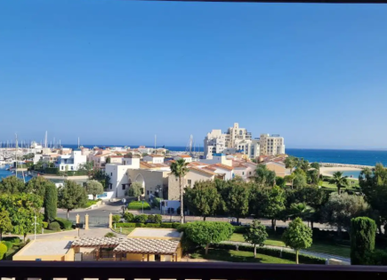 Apartment for 4 500 euro per month in Limassol, Cyprus