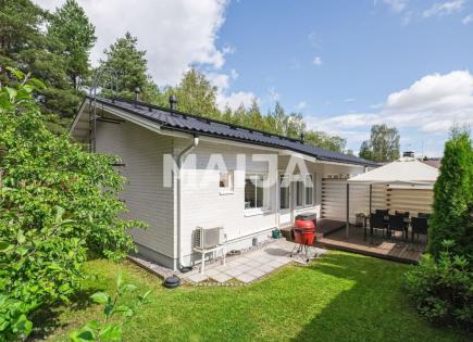 Maison pour 278 000 Euro à Vantaa, Finlande