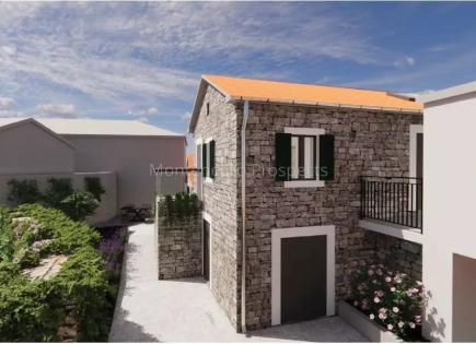 Haus für 220 000 euro in Halbinsel Luštica, Montenegro