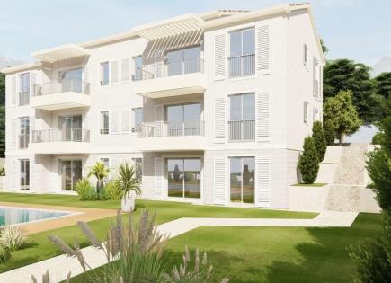 Wohnung für 276 000 euro in Blizikuce, Montenegro