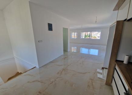 Apartamento para 320 000 euro en Budva, Montenegro