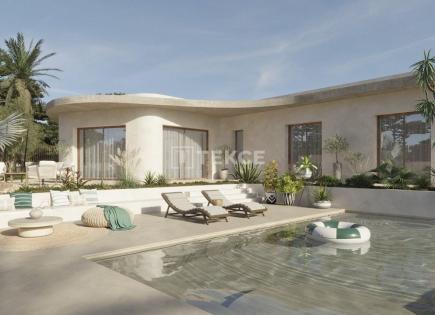 Villa for 1 050 000 euro in San Fulgencio, Spain