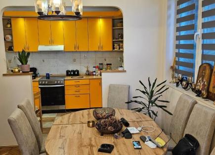 Wohnung für 215 000 euro in Montenegro