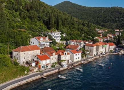 House for 310 000 euro in Lepetane, Montenegro