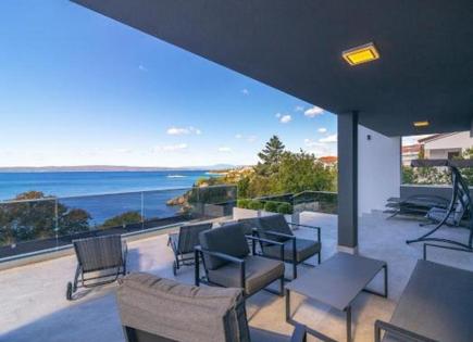 Villa für 1 200 000 euro in Novi Vinodolski, Kroatien
