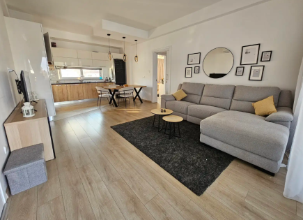 Apartment for 280 000 euro in Kamares, Cyprus