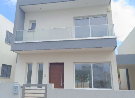 Maison pour 500 000 Euro à Agios Athanasios, Chypre
