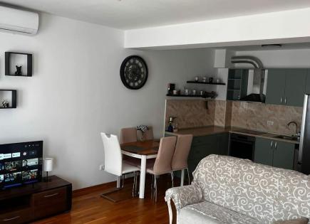 Piso para 160 000 euro en Petrovac, Montenegro