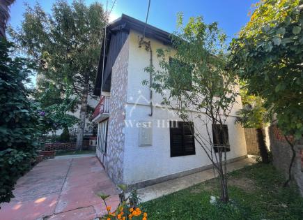 Maison pour 472 500 Euro à Stoliv, Monténégro