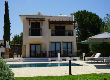 House for 7 000 euro per month in Kouklia, Cyprus