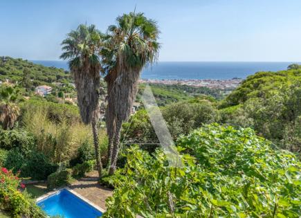 Villa für 1 100 000 euro in Lloret de Mar, Spanien