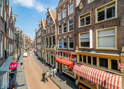Apartment for 425 000 euro in Amsterdam, Netherlands