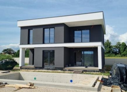 Villa per 690 000 euro in Croazia