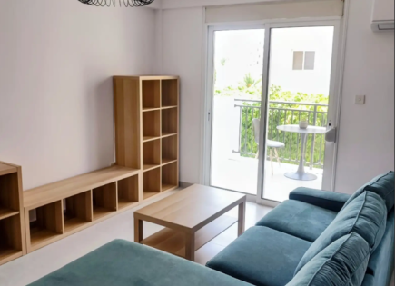 Apartamento para 285 000 euro en Mesa Geitonia, Chipre