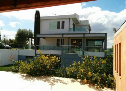 Villa per 1 200 000 euro a Loutraki, Grecia