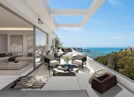 Penthouse for 1 040 000 euro in Benalmadena, Spain