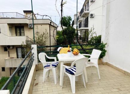 Haus für 370 000 euro in Budva, Montenegro