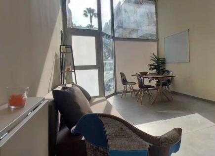 Boutique pour 185 000 Euro à Agia Trias, Chypre