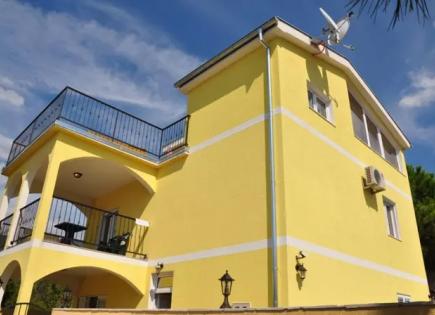 Hotel para 299 000 euro en Luštica, Montenegro
