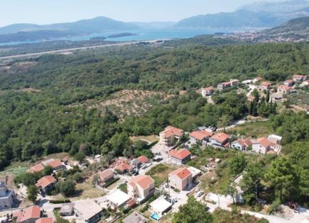 Terrain pour 1 386 000 Euro à Kavač, Monténégro