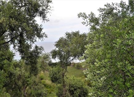 Terreno per 500 000 euro a Corfù, Grecia