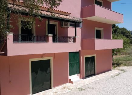 Casa per 400 000 euro a Corfù, Grecia