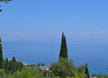 Terrain pour 280 000 Euro à Corfou, Grèce