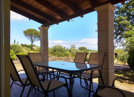 Casa per 700 000 euro a Corfù, Grecia