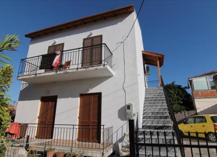 Casa per 200 000 euro a Corfù, Grecia