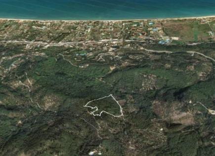 Terreno per 270 000 euro a Corfù, Grecia