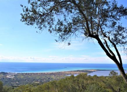 Terreno per 280 000 euro a Corfù, Grecia